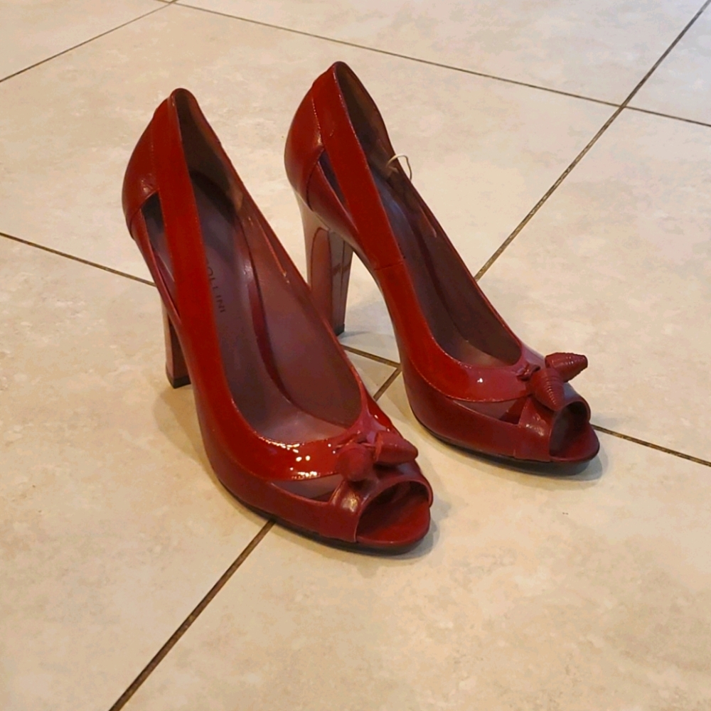 NEVER WORN* STUDIO POLLINI high heel pumps